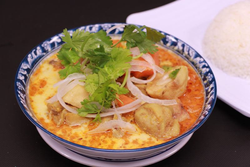 D5. Chef's Yellow Curry